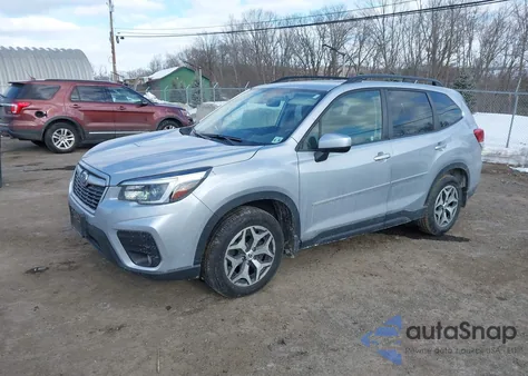 2021 Subaru Forester Premium z USA, uszkodzony, nr VIN JF2SKAJC6MH506832